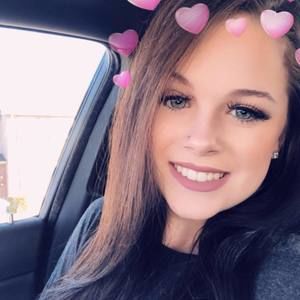 Meet your Posher, Kayla